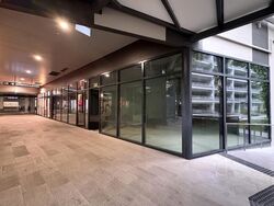Piccadilly Grand (D8), Retail #568021591